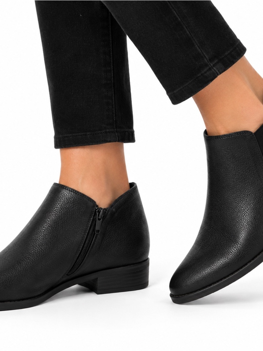 NIB Kensie Black Textured Leather Ankle Booties